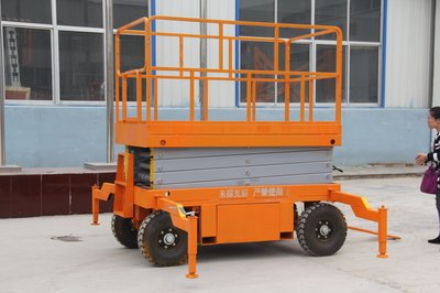 液壓升降平臺升降機應該注意的幾點 液壓升降平臺升降機應該注意的幾點